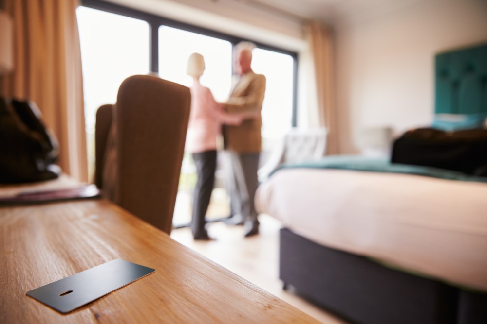 older-couple-dancing-in-hotel